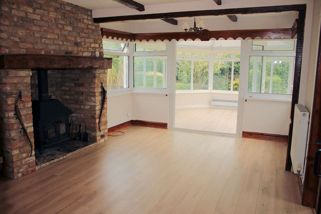 Property photo 3 of 16 Living Room