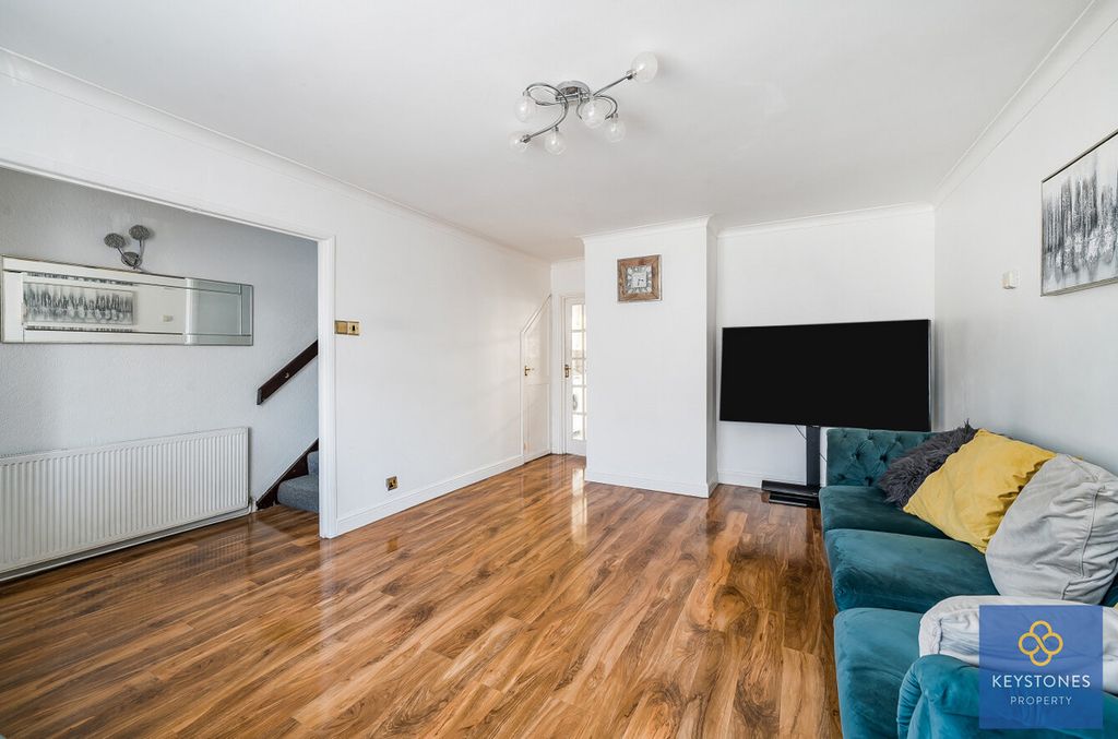 Property photo 3 of 20