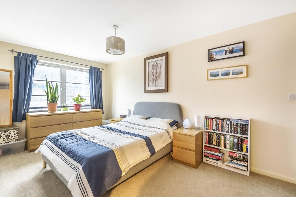 Property photo 2 of 10 Bedroom