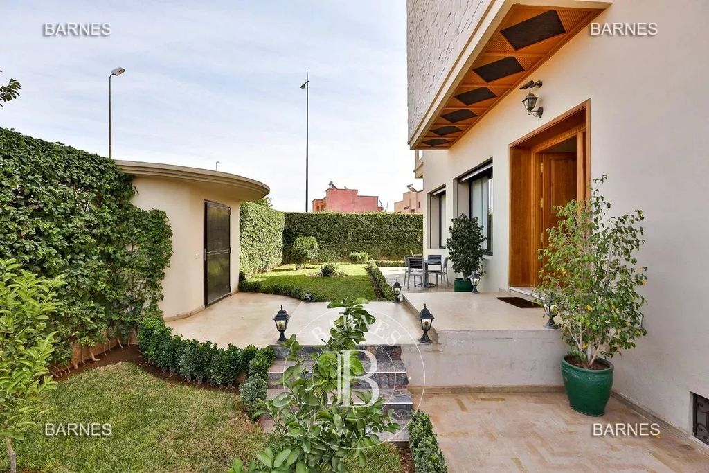 Property photo 3 of 19