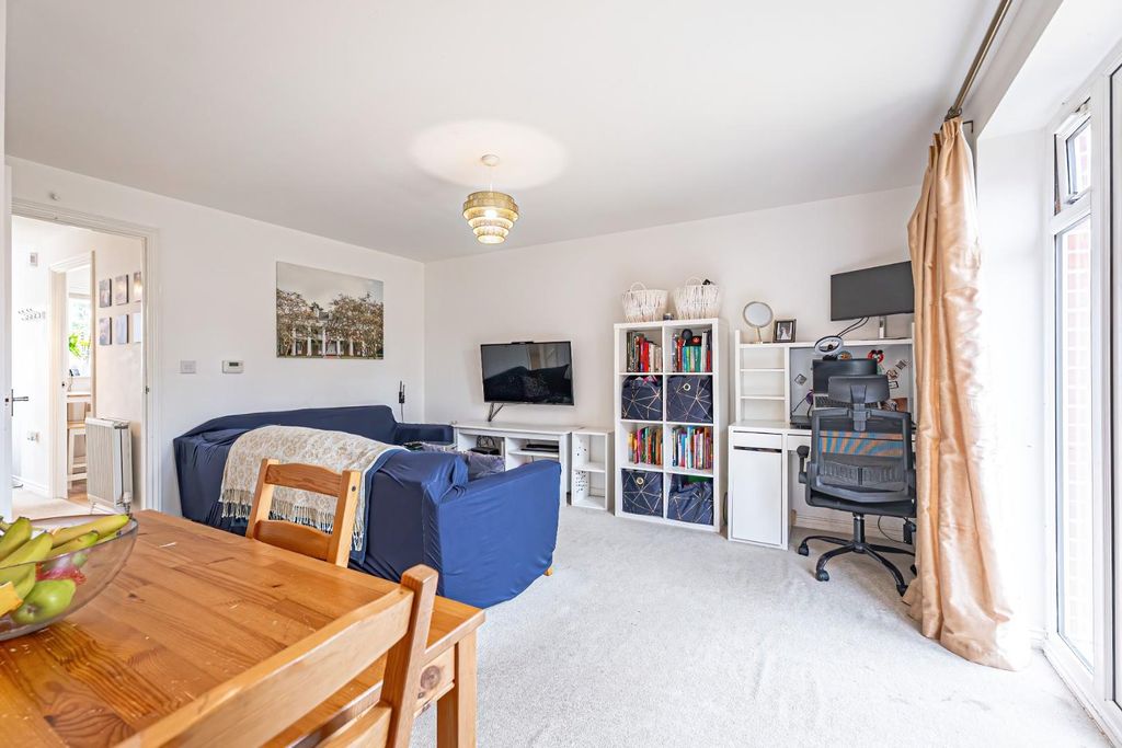 Property photo 2 of 14