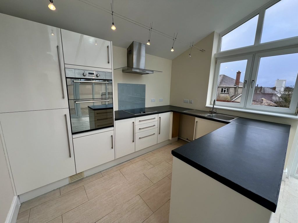 Property photo 3 of 20 Img_2352