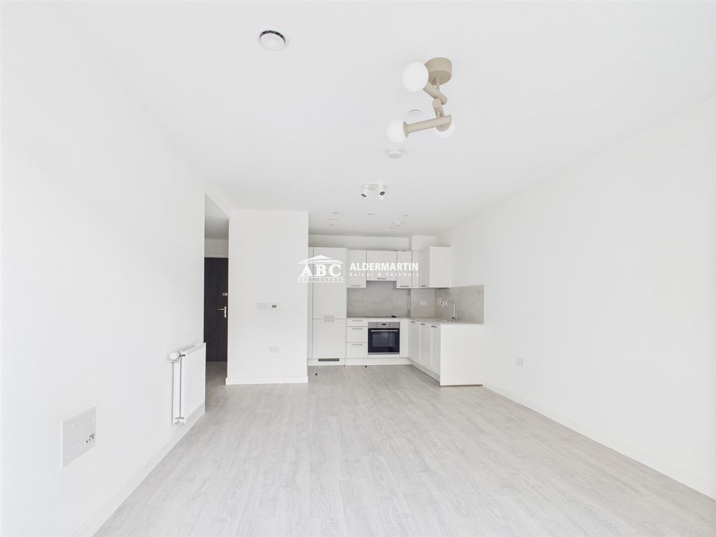 Property photo 1 of 17 Cam03827G0-Pr0065-Still001.Jpg