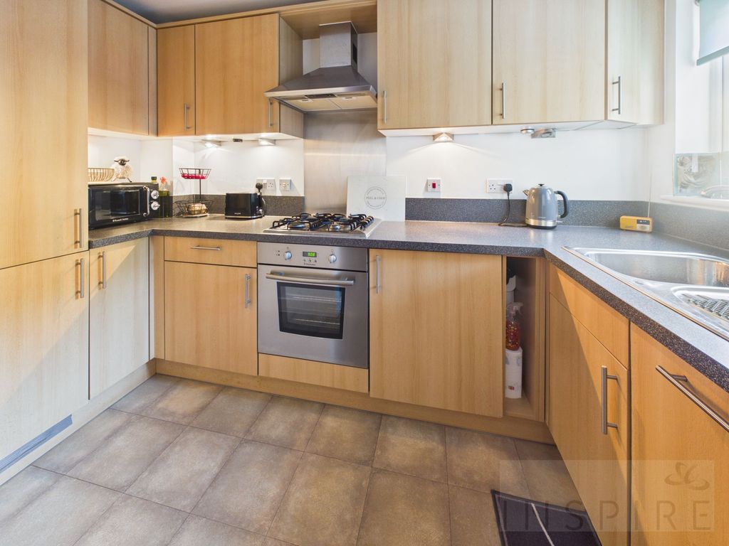 Property photo 3 of 11
