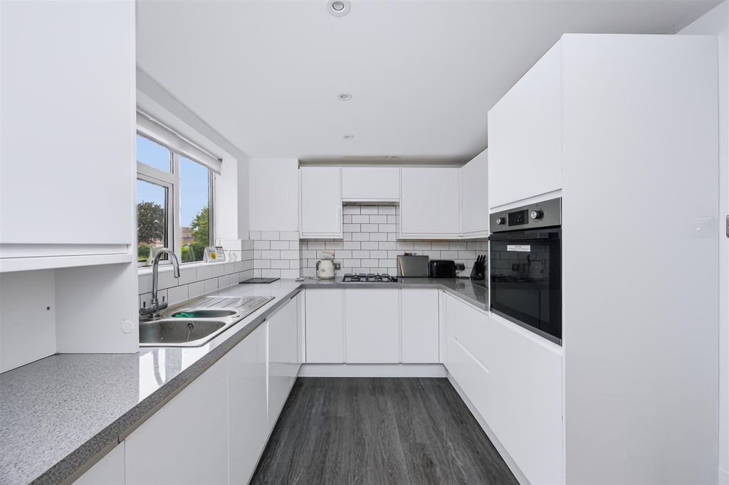 Property photo 1 of 16 Kitchen