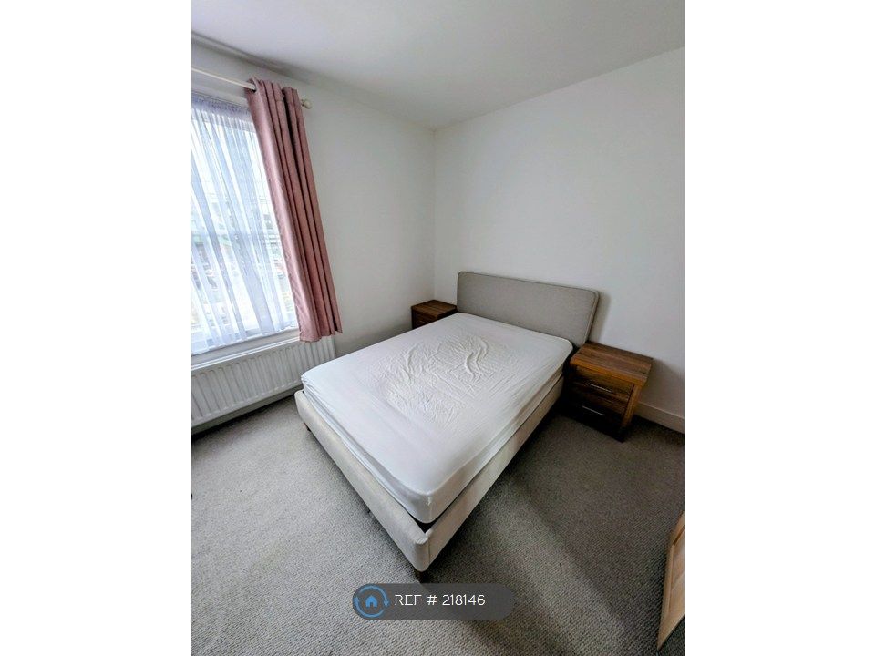 Property photo 1 of 3