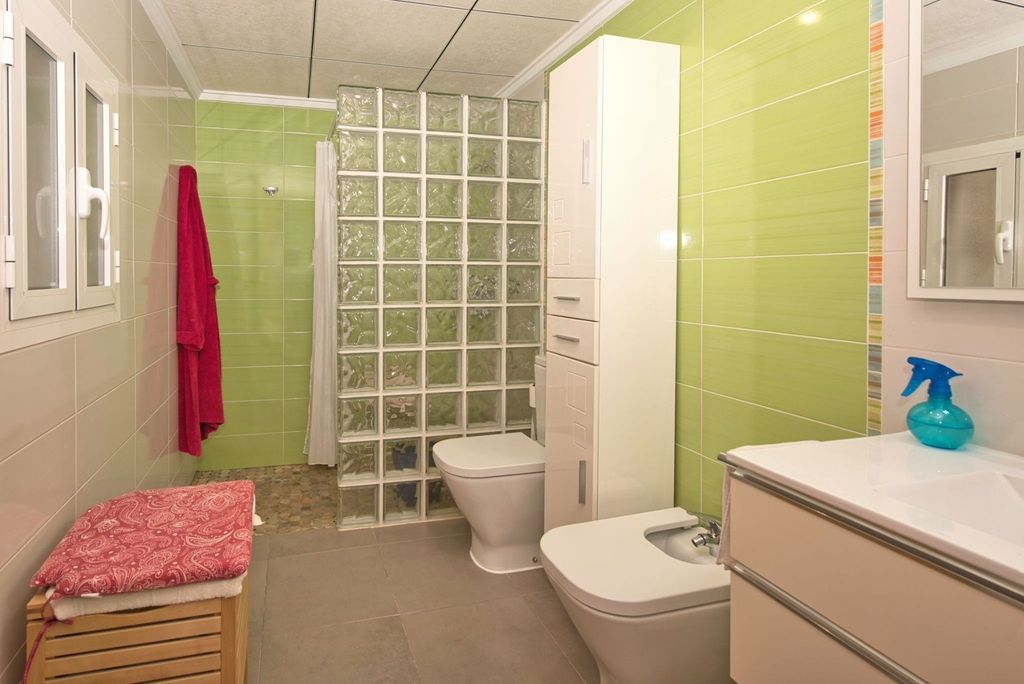Property photo 3 of 26