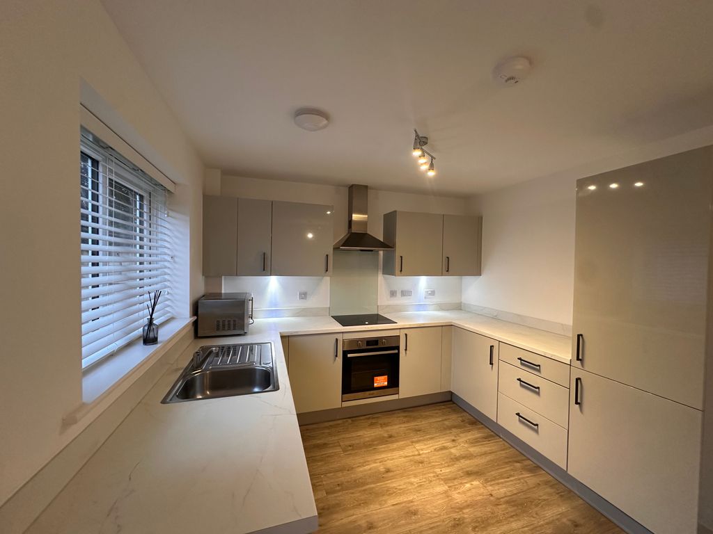 Property photo 2 of 12 View