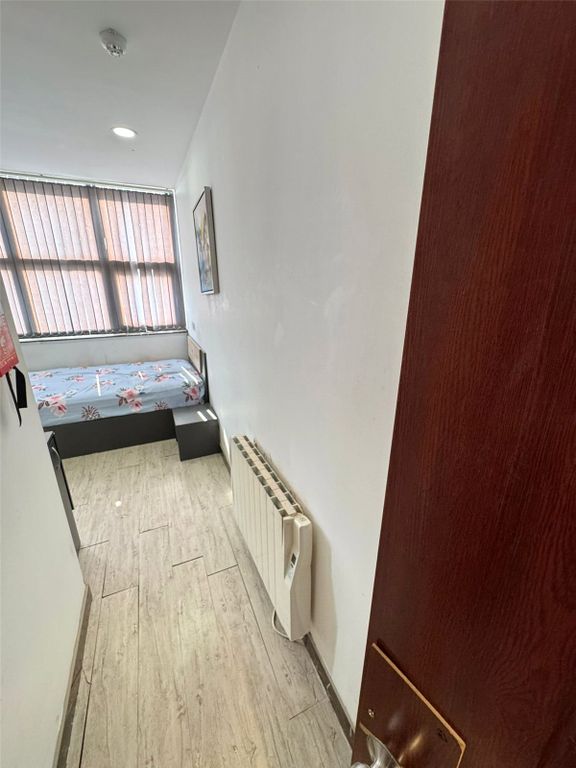 Property photo 3 of 7 Picture No. 05