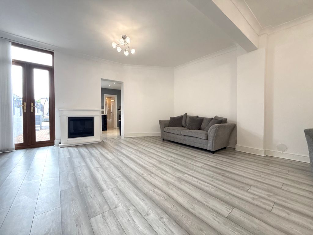 Property photo 3 of 17 Img_0983.Jpeg