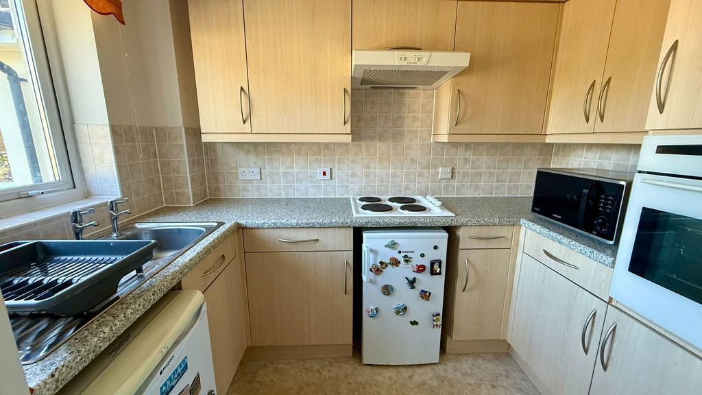 Property photo 3 of 7