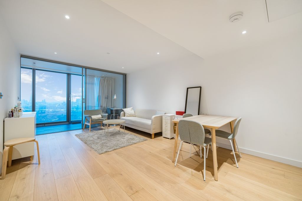 Property photo 1 of 16 1409843-10-698A17...