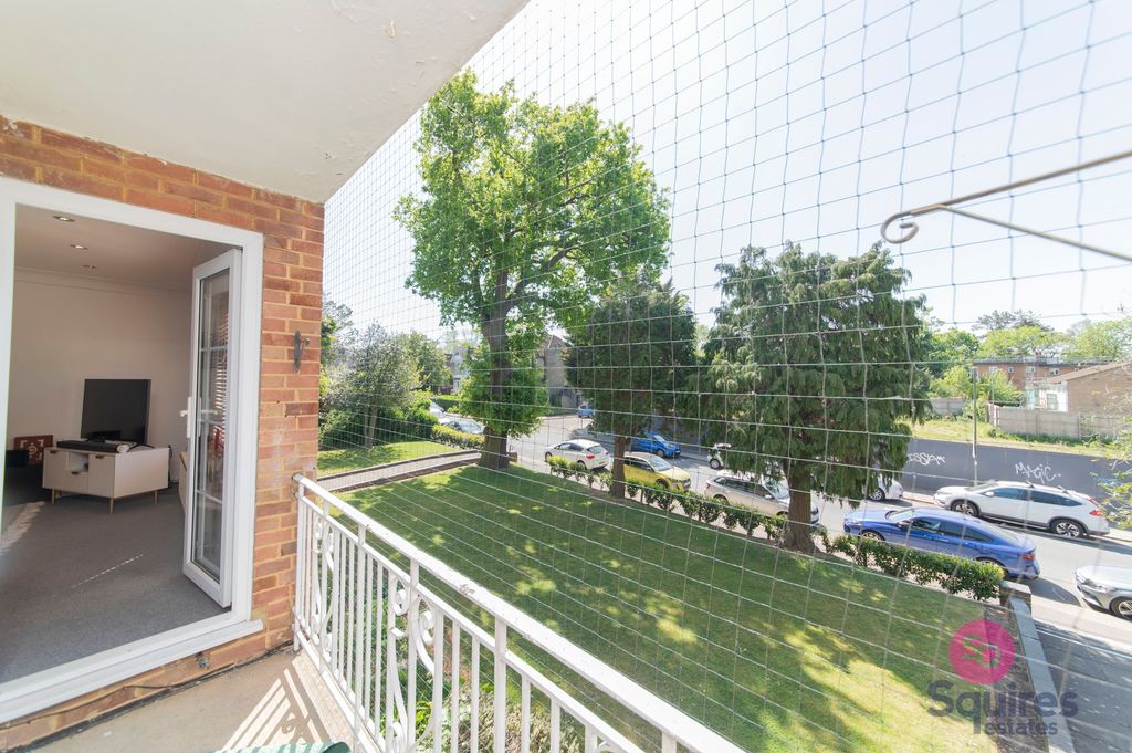 Property photo 2 of 16