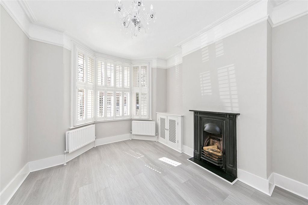 Property photo 3 of 11 Picture No. 06