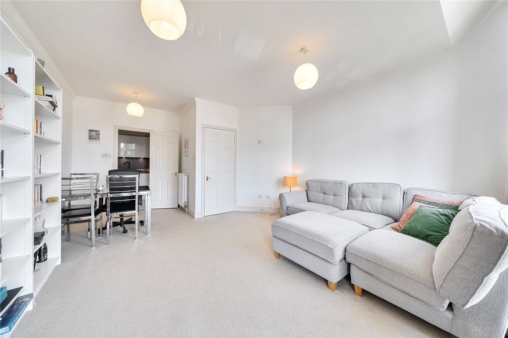 Property photo 3 of 15 Picture No. 20
