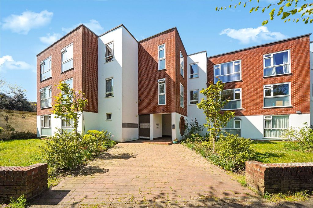 Property photo 1 of 16 Picture No. 19