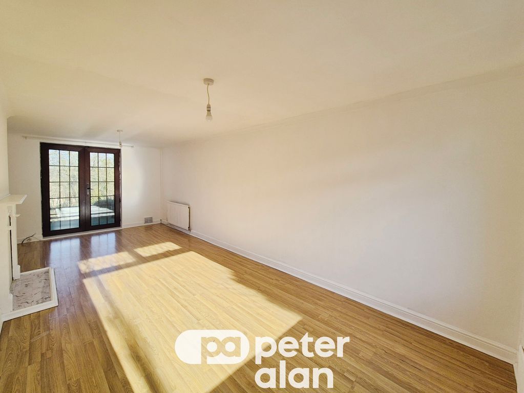 Property photo 3 of 16 Image