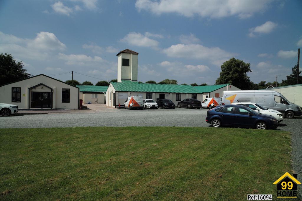 Property photo 1 of 5 Photo 0