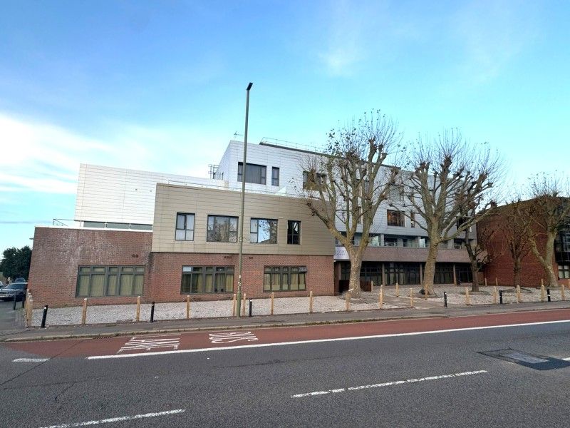 Property photo 1 of 9