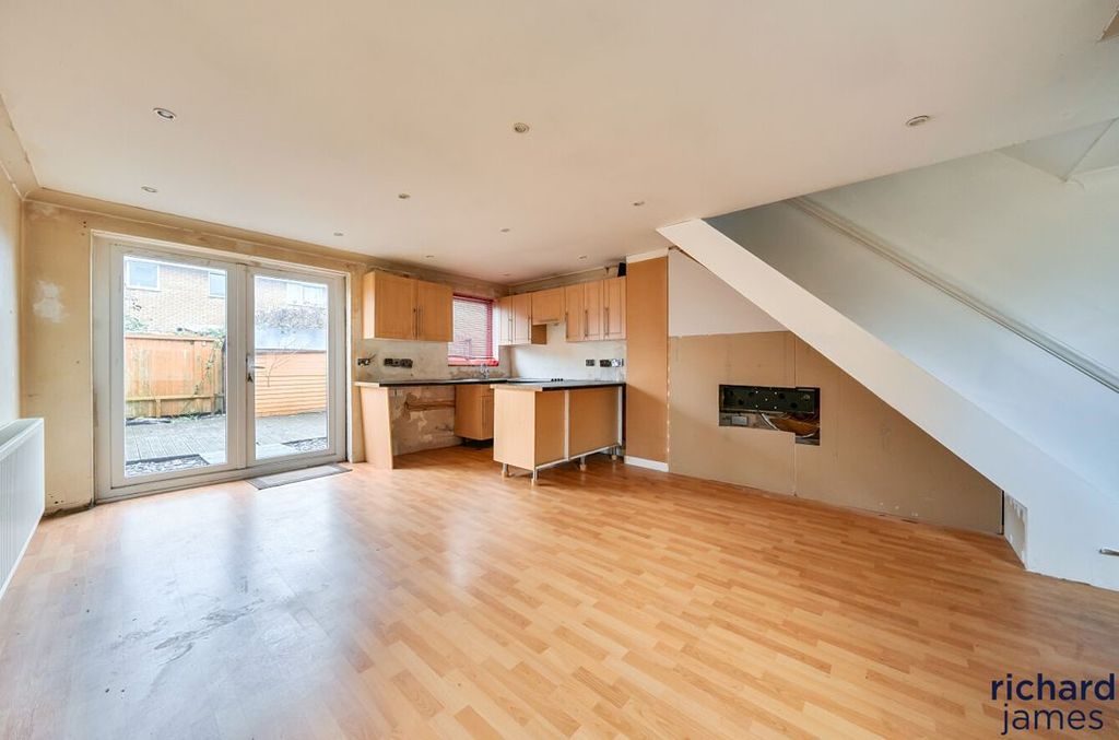 Property photo 2 of 11 978E4A667d16400Aa9Ebadaac4F3678E