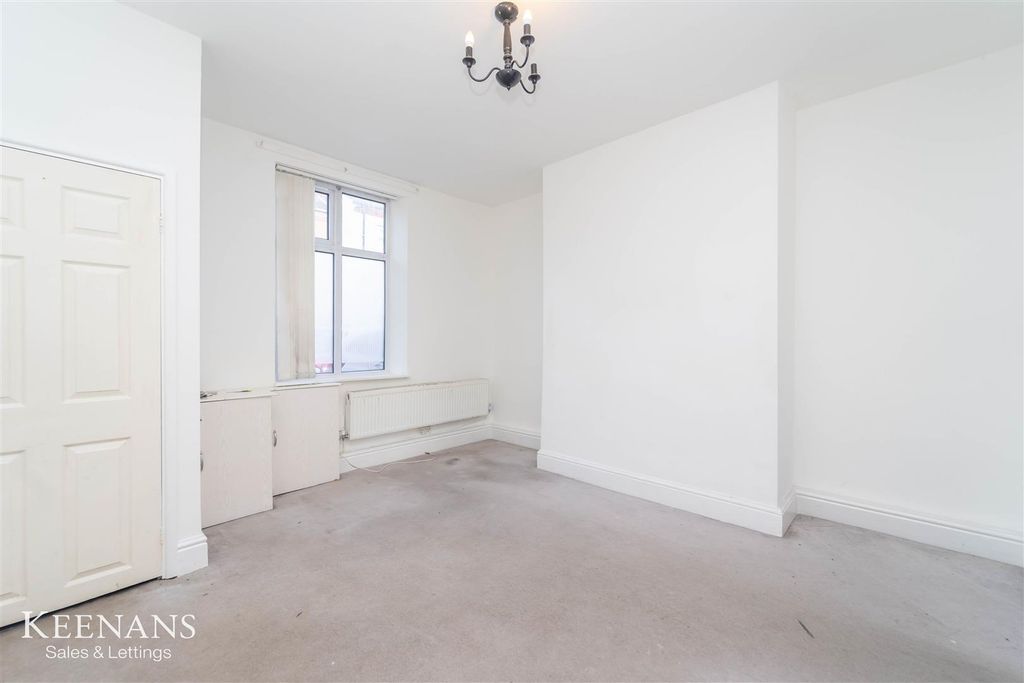 Property photo 3 of 20 2.Jpg