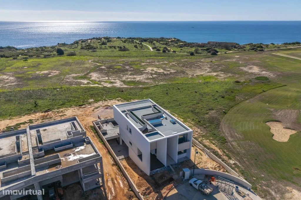 Property photo 1 of 40