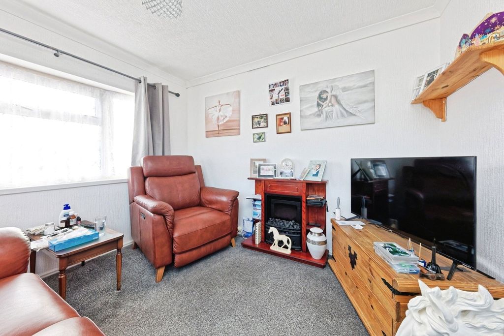 Property photo 2 of 9 Picture No. 08