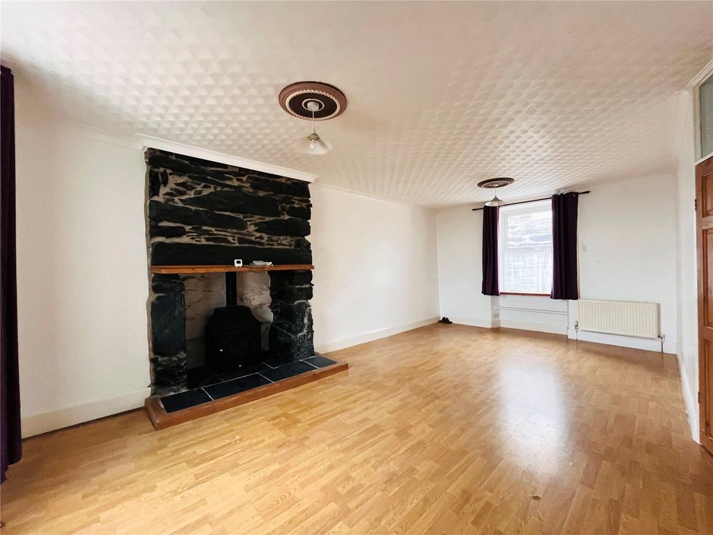 Property photo 3 of 19 Picture No. 61