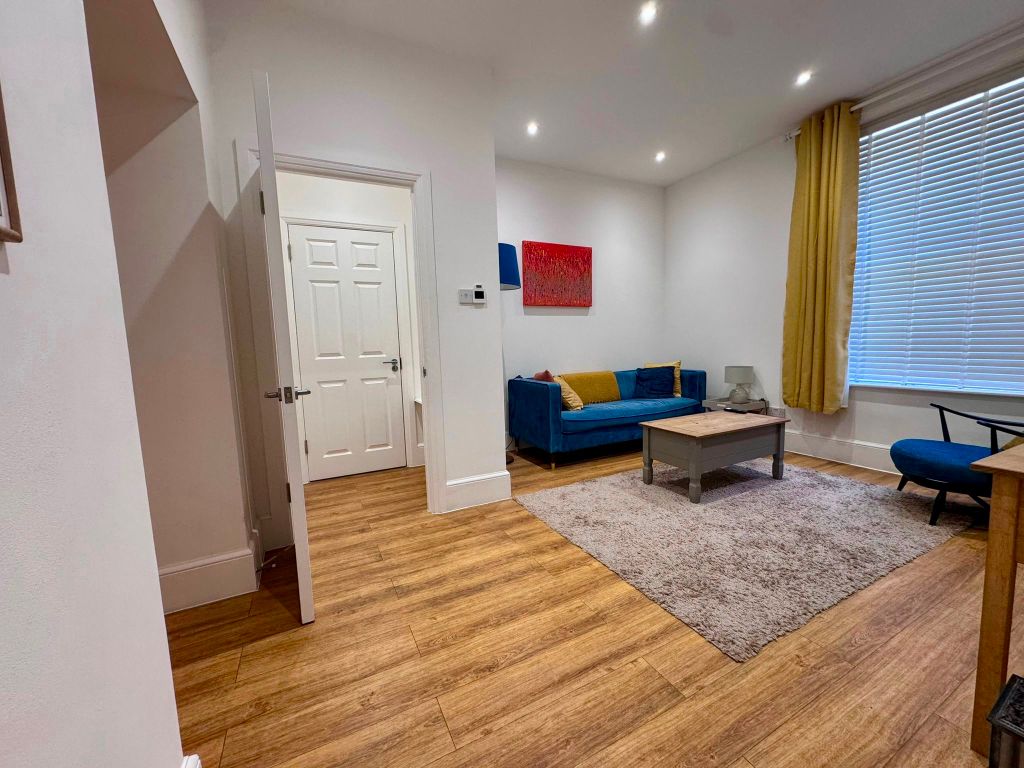 Property photo 2 of 7