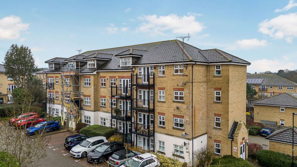 Property photo 2 of 14