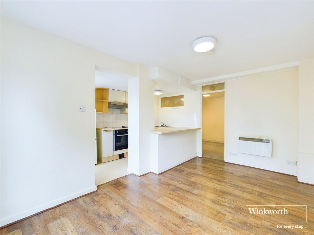 Property photo 2 of 9 Picture No. 21