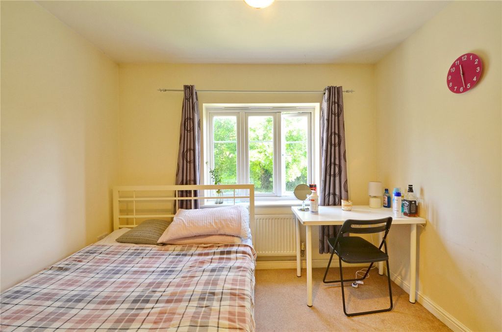 Property photo 2 of 6 Picture No. 06