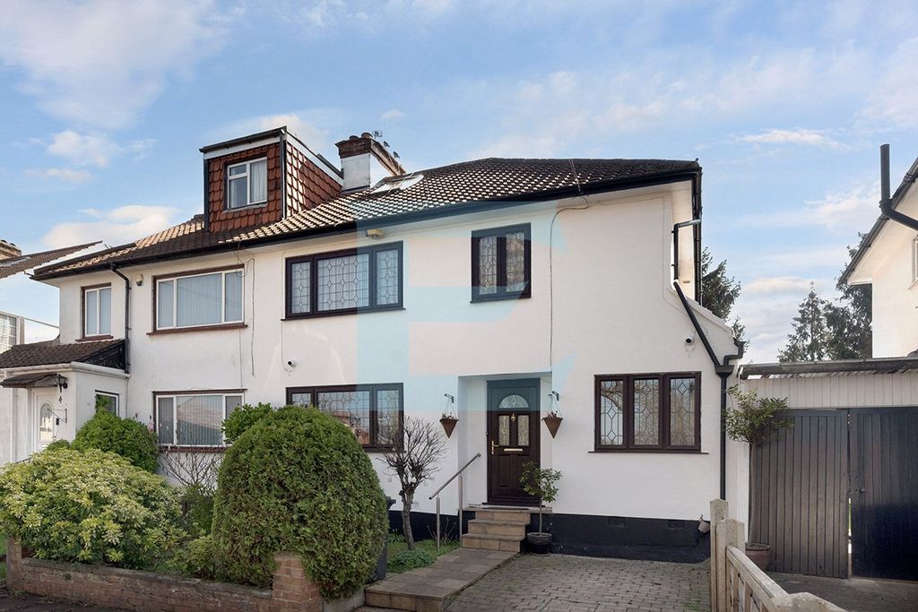 Property photo 1 of 19 Picture No. 03