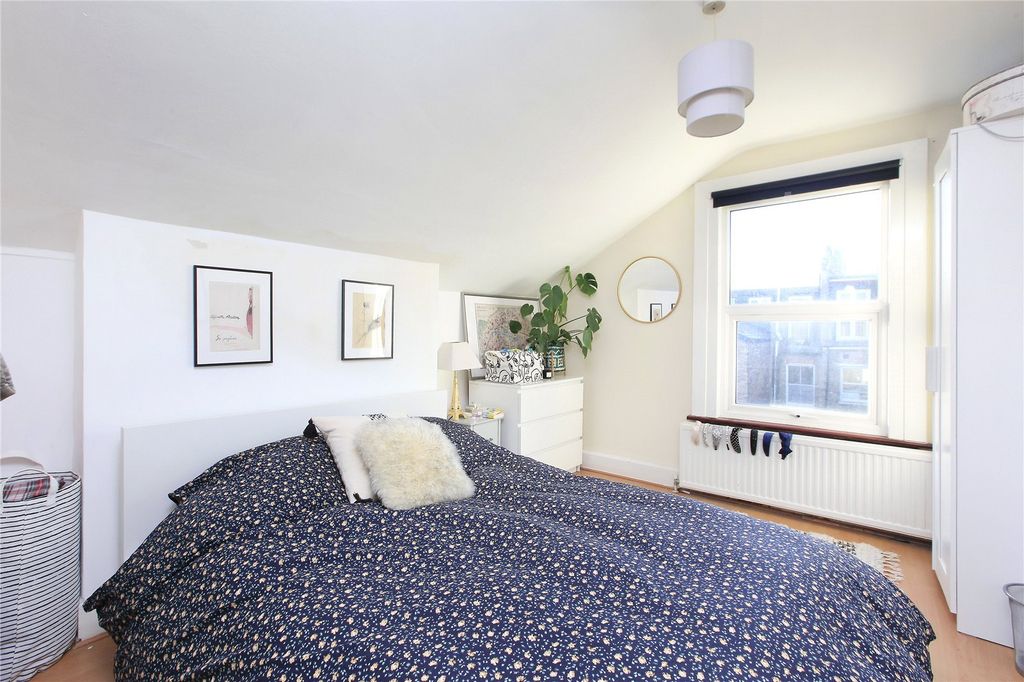 Property photo 3 of 7