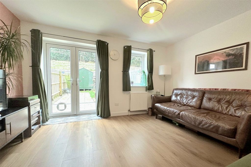 Property photo 2 of 10 Picture No. 07