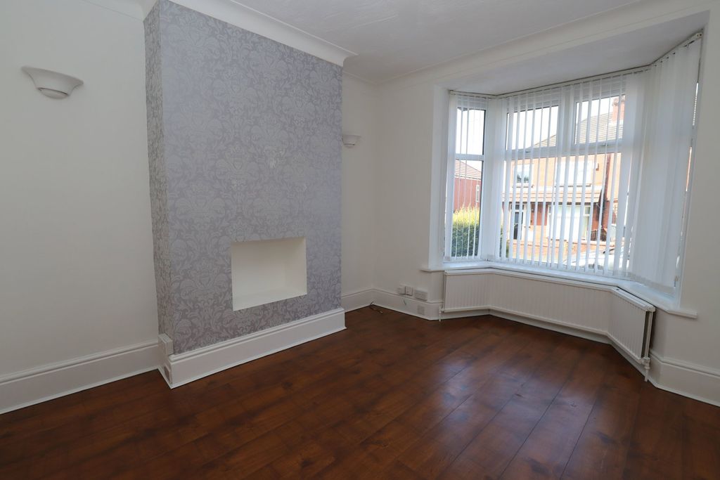Property photo 2 of 25