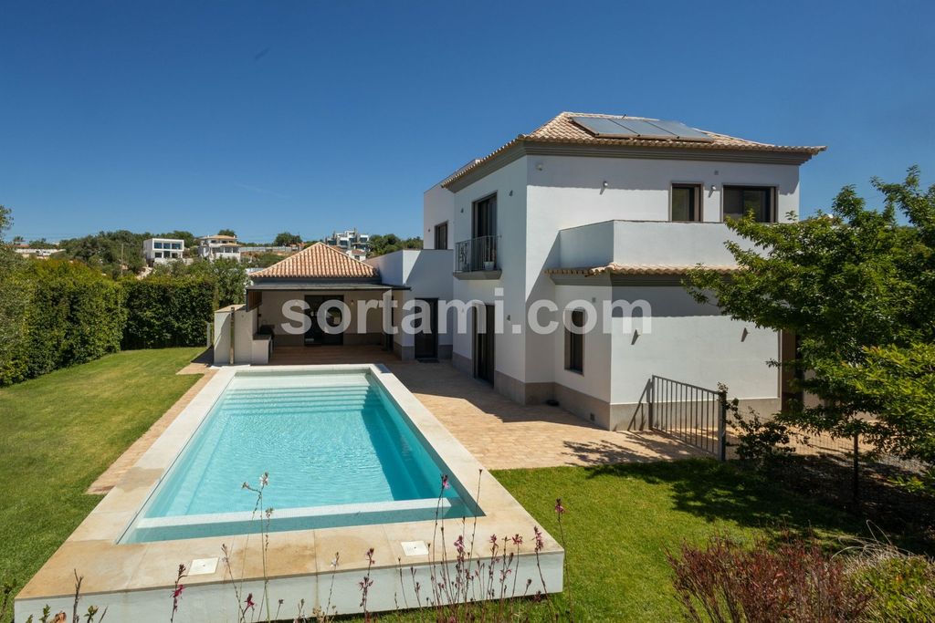 Property photo 1 of 64