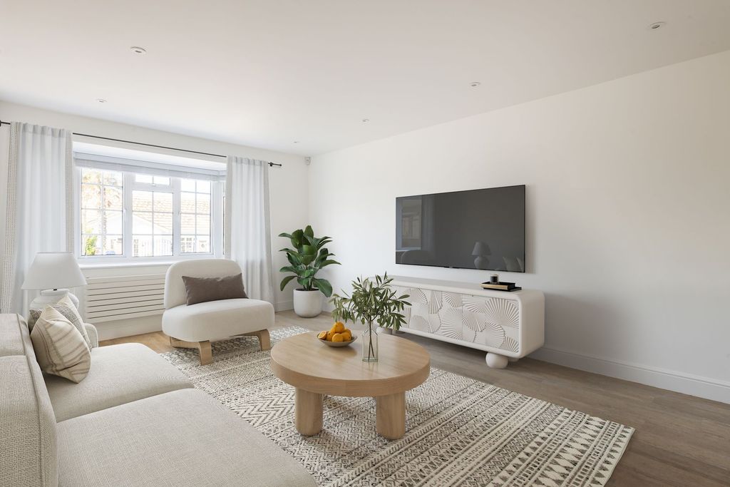 Property photo 3 of 21