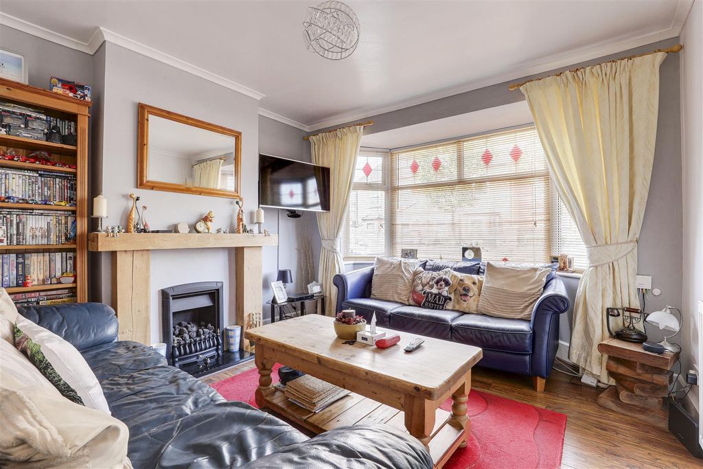 Property photo 2 of 19 11.Jpg