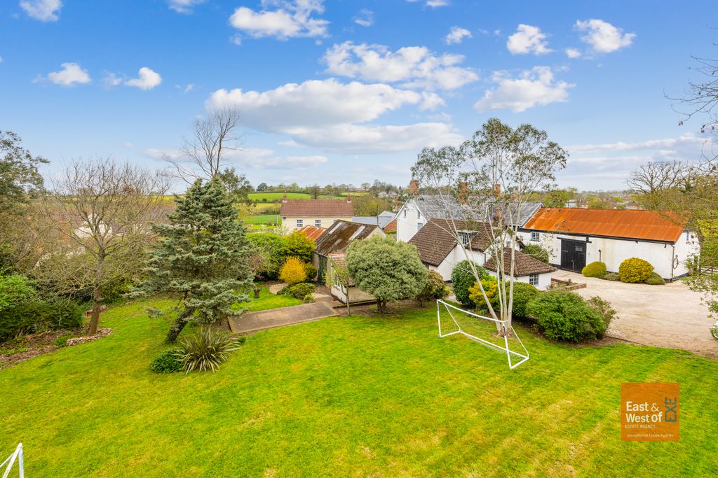 Property photo 2 of 26 A01 - Higher Venmore Farm Woodbury - 260410