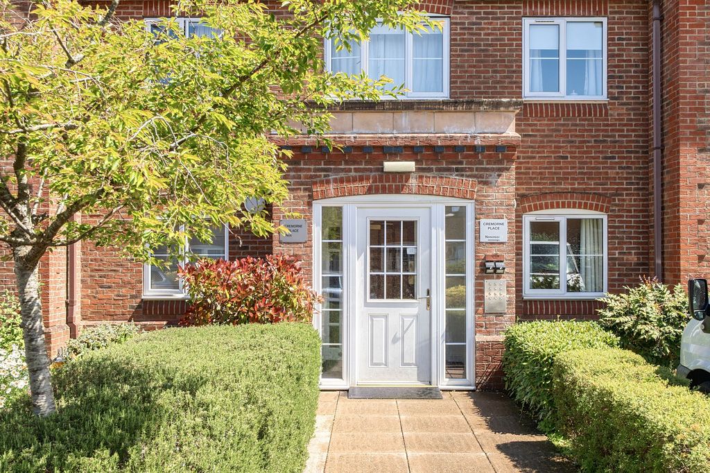 Property photo 1 of 18