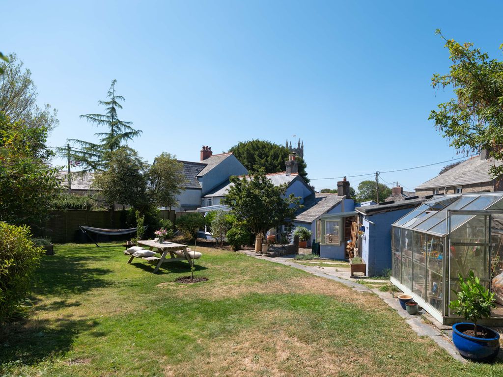 Property photo 1 of 22 1 Manor House