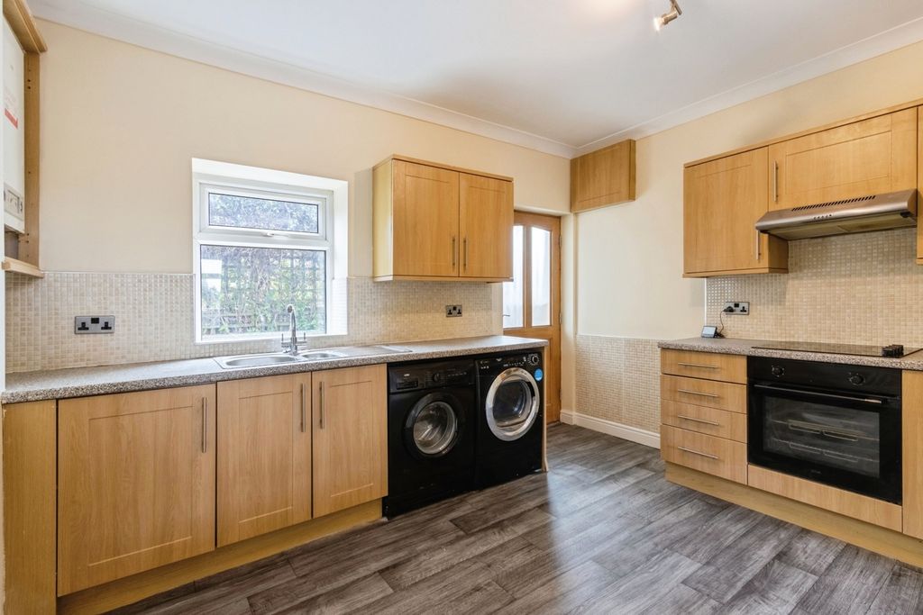 Property photo 3 of 14 Pbox-Img.Jpg