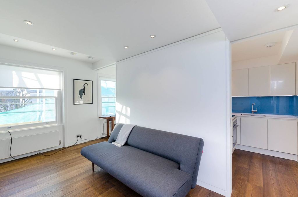 Property photo 1 of 4