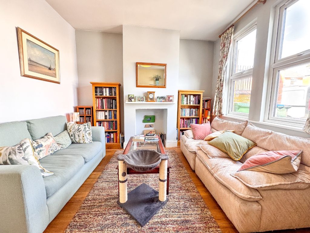 Property photo 2 of 16 4419433