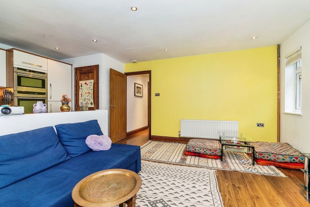 Property photo 3 of 9 Living Room 2