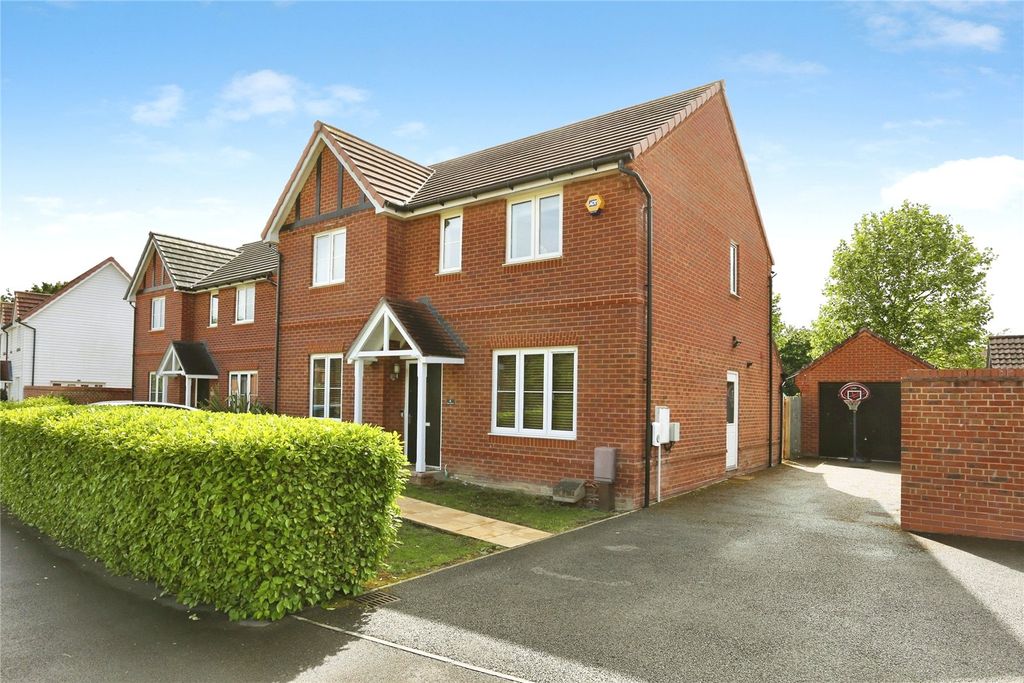 Property photo 2 of 37 Picture No. 10
