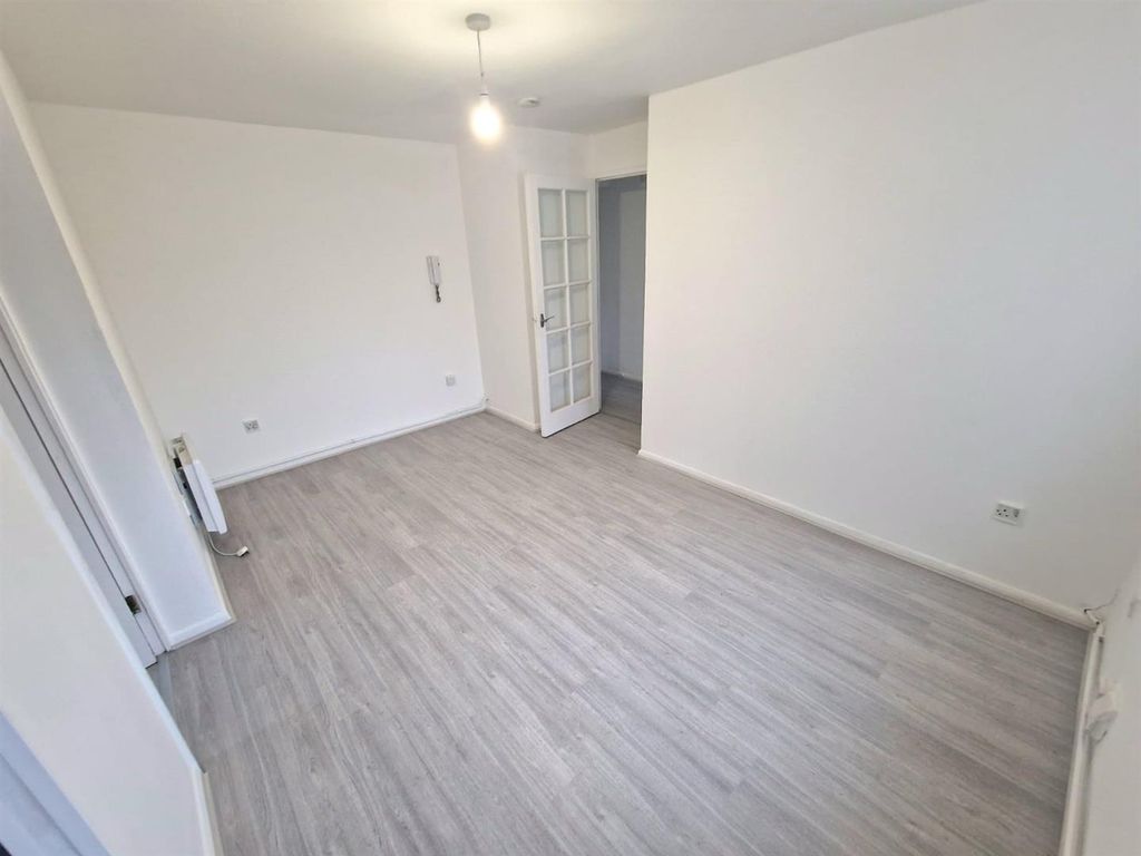 Property photo 3 of 8 Living Room 2.Jpg