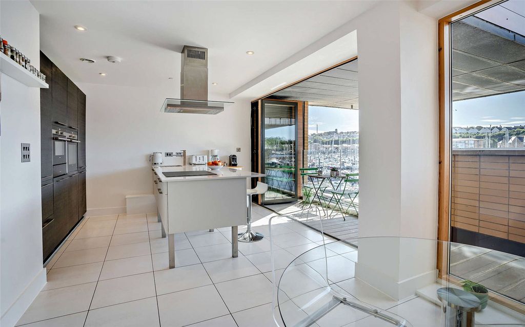 Property photo 2 of 19 Picture No. 07