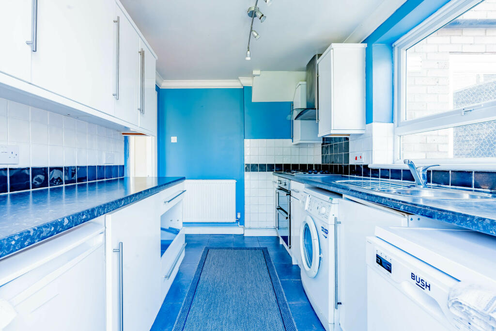 Property photo 3 of 15 03